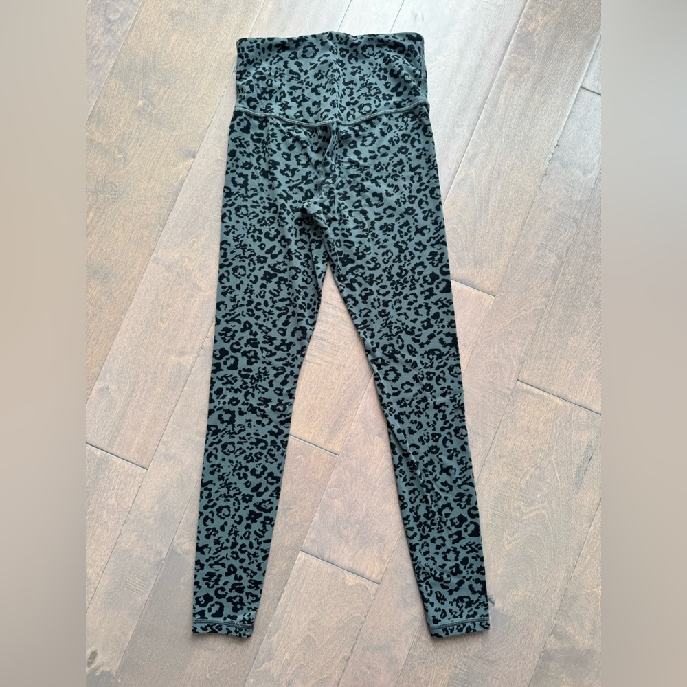 Athleta Elation Ultra High Rise Tights - Picture 6 of 12